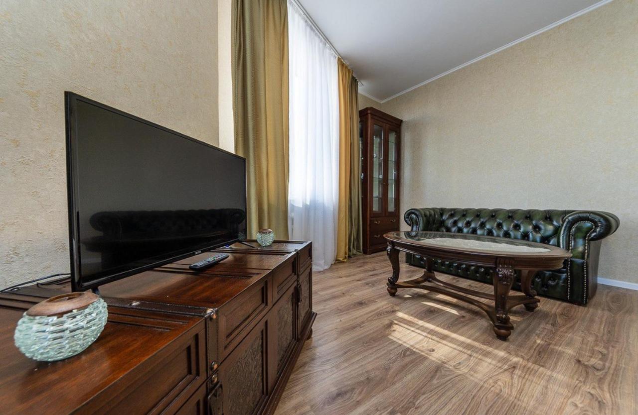 Apartment Classic Kiev Bagian luar foto