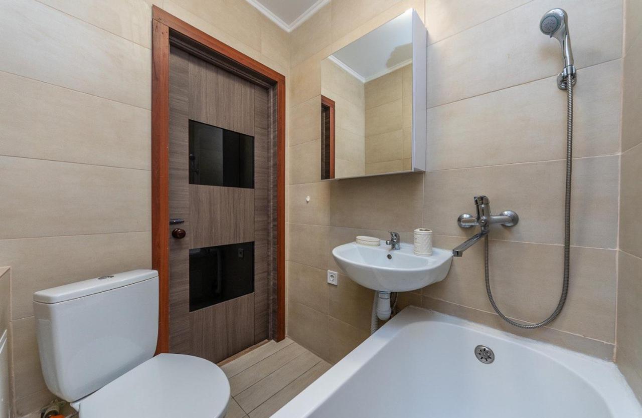 Apartment Classic Kiev Bagian luar foto